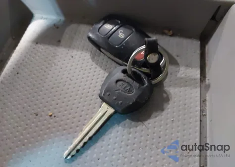 2007 Kia Sedona Ex/Lx from USA, damaged, VIN KNDMB233476148267